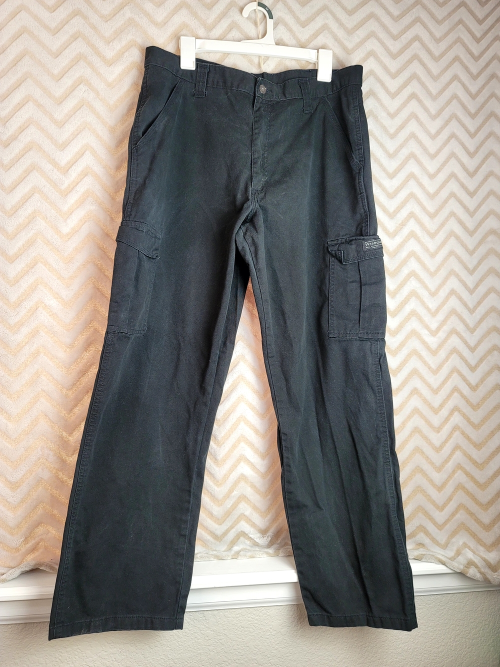 Men's Black Cargo Pants - Classic Utility Style
